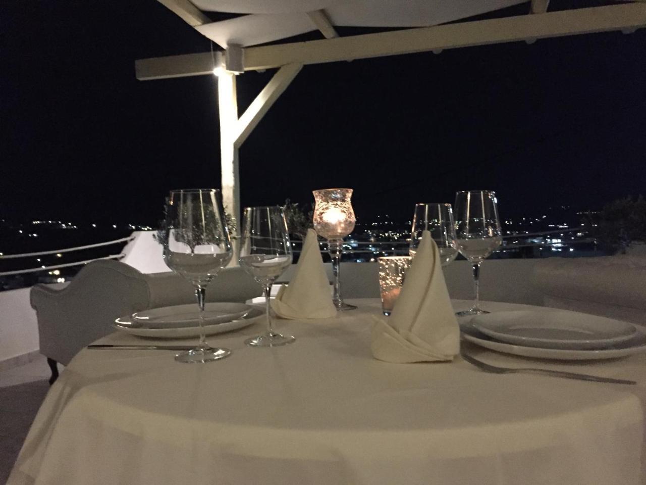 The White Suites Adamantas  Buitenkant foto
